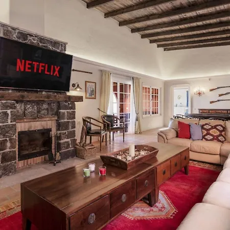 Karat Hacienda Miranda Willa