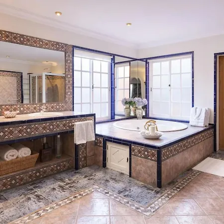 Karat Hacienda Miranda Vila Charco del Pino