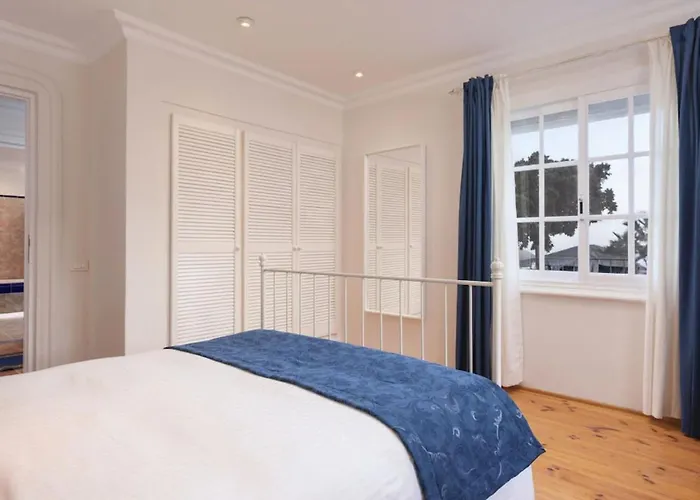 Karat Hacienda Miranda Villa