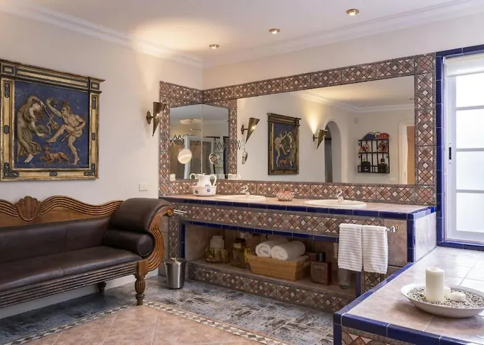 Karat Hacienda Miranda Villa